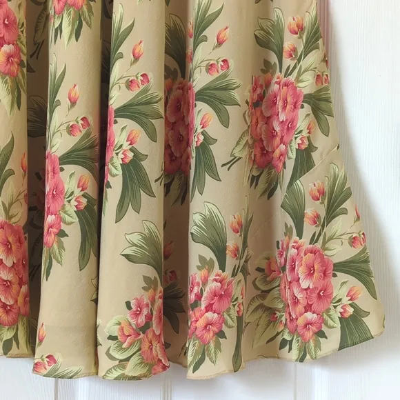 Jones New York Y2K Vintage Floral Silk High Waisted A-Line Maxi Skirt Tan 12