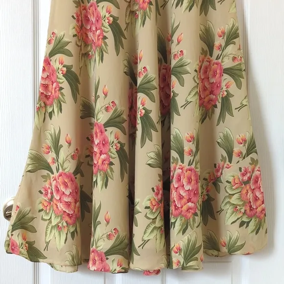 Jones New York Y2K Vintage Floral Silk High Waisted A-Line Maxi Skirt Tan 12