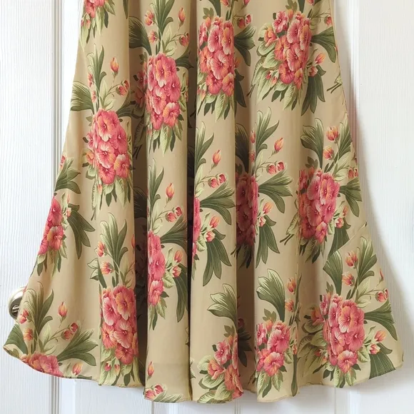 Jones New York Y2K Vintage Floral Silk High Waisted A-Line Maxi Skirt Tan 12