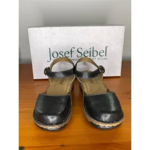 Josef Seibel Catalonia 61 Black Leather Mary Jane Sandals Adjustable Strap comfy