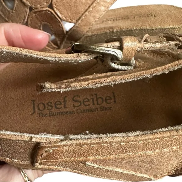 Josef Seibel RUTH Sandals Sz 37 (6.5) camel color