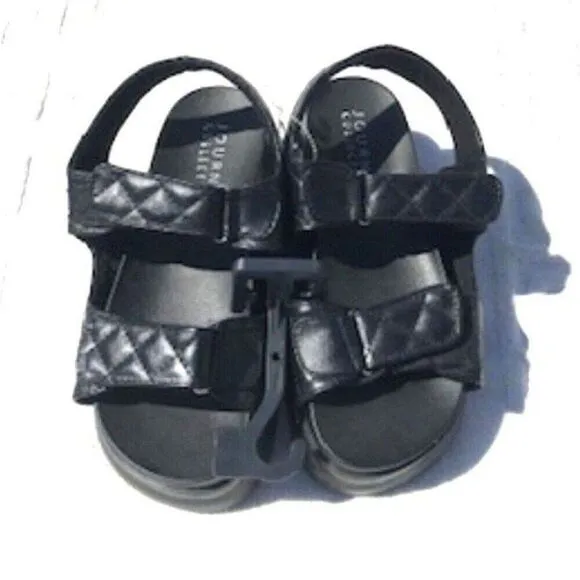 Journee Collection . Size: 7 . Womens Debby Hook and Loop Platform Sandals