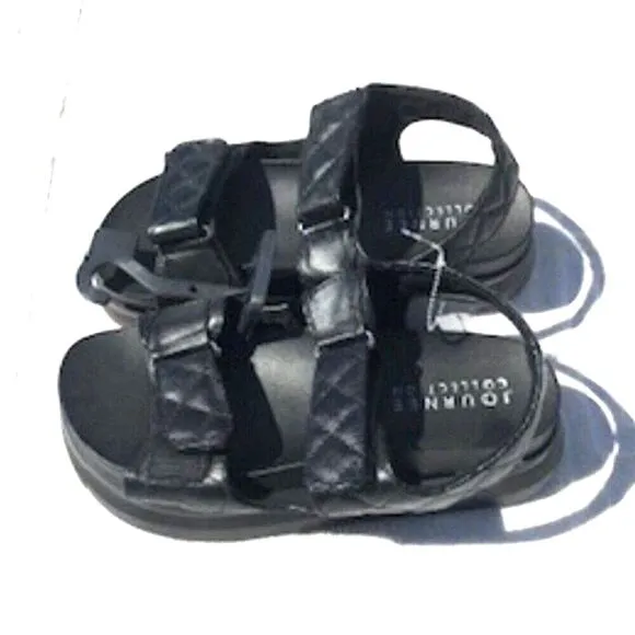Journee Collection . Size: 7 . Womens Debby Hook and Loop Platform Sandals