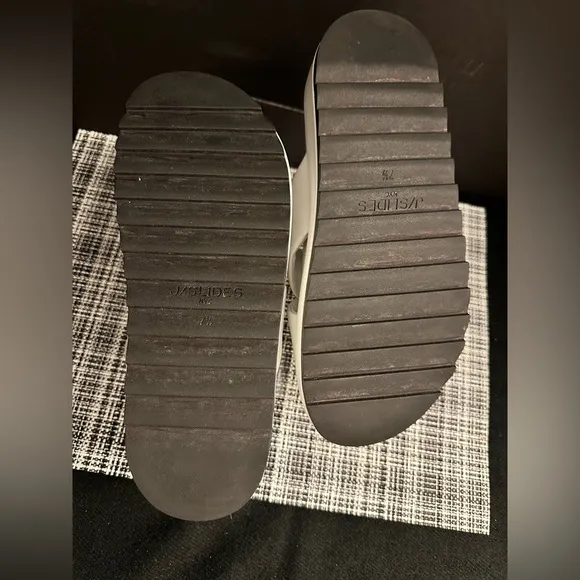 J/SLIDES Sevy Platform Sandals NWOT