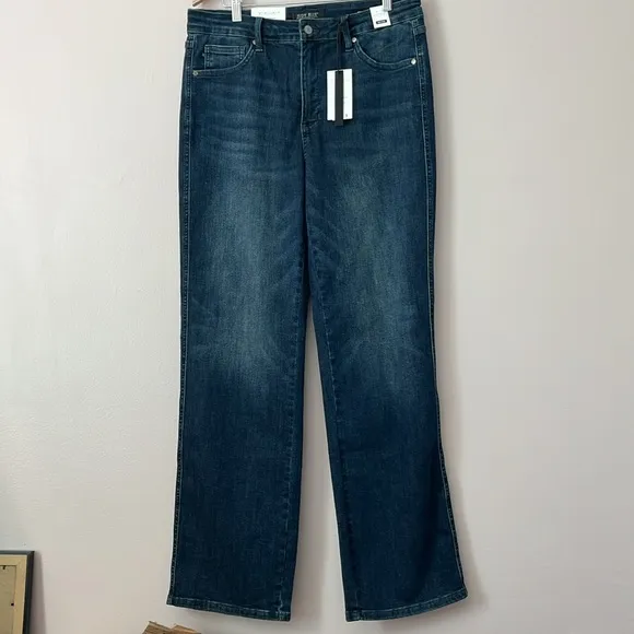 Judy Blue Jeans Hear Me Out Mid Rise Tummy Control Top Straight Leg 15/32