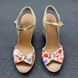 Kate Spade Candice Geometric Print Gold Leather Espadrille Wedge Sandals SZ 9.5M