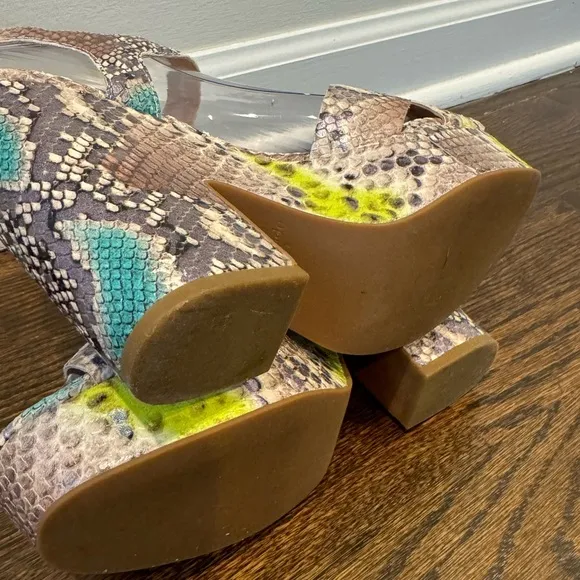 Kate Spade Grace snakeskin platform sandal heel summer size 7.5