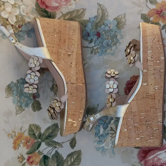Kate Spade NY Gold and Cream Floral Strap Wedge Sandals size 8