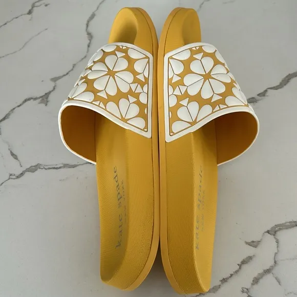 Kate Spade Olympia Pool Slide Sandals Slip On Yellow and White Flowers size 9
