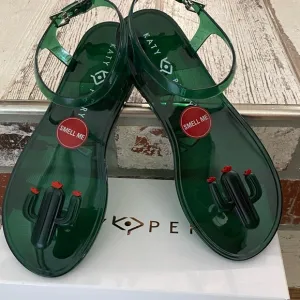 KATY PERRY cactus gel sandals🌵so comfy, cute and FUN! See pic 4 all angles: