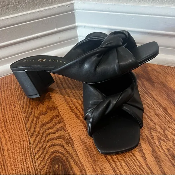 Katy Perry Twisted Heeled Sandals The Tooliped Black Size 10M