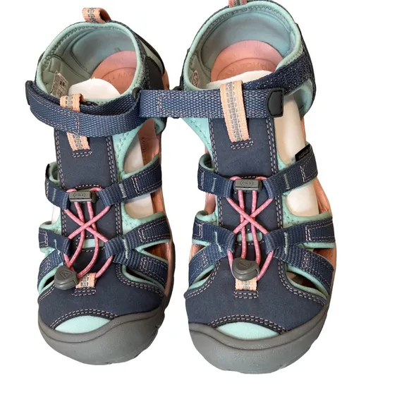Keen Big Kids Youth Seacamp II CNX Sandals Size 6 Slate Blue with Aqua &amp; Pink