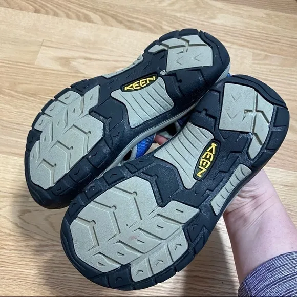 Keen Blue Outdoors Sandals Sz 3 Hiking Closed Toe Adjustable Kids Youth