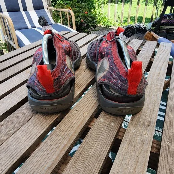 Keen Evo Fit One Magnet Fiery Red Sandal Mens Size 9.5 Water Hiking Shoe