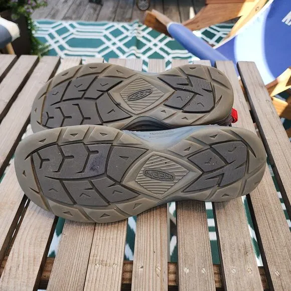 Keen Evo Fit One Magnet Fiery Red Sandal Mens Size 9.5 Water Hiking Shoe
