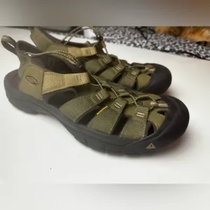 Keen Greenish Newport H2 Hiking Newport QuickDry Webbing Water Bungee Sandals 12