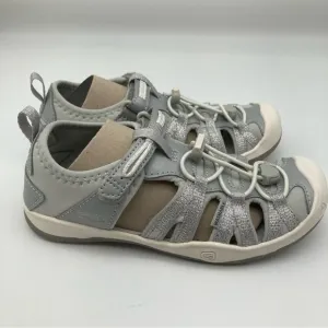 Keen kids Moxie closed toe casual sandals Silver 13