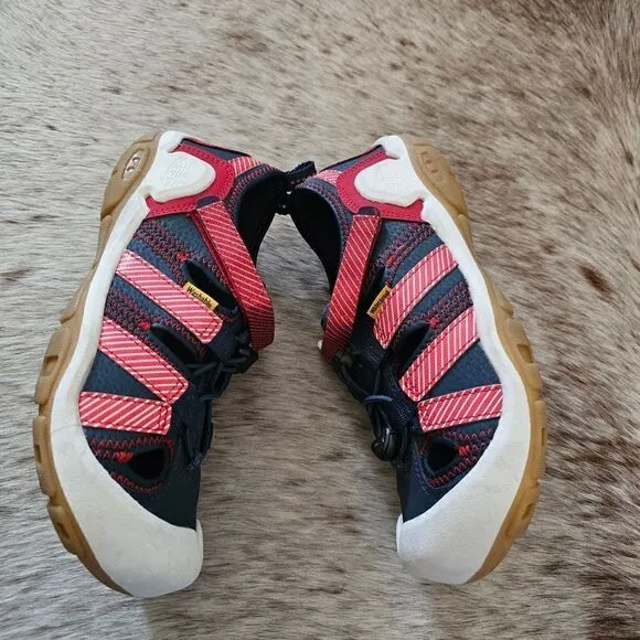 KEEN Knotch Creek Boys Sandals Blue &amp; Red Size 4 NEW