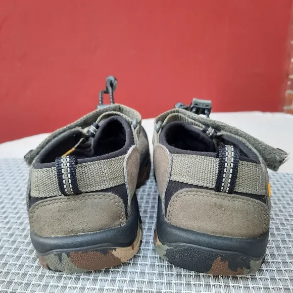 Keen Newport H2 Fisherman Camo Sport Sandals Water Shoe 1 Sneaker Hiking Travel