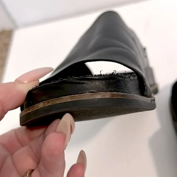 Kelsi Dagger Squish Black Slide Sandals size 9
