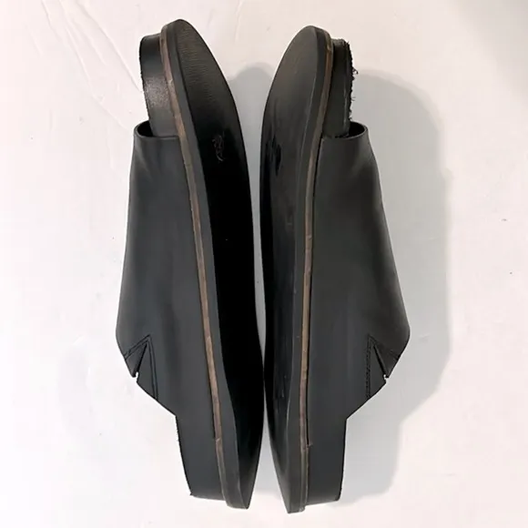 Kelsi Dagger Squish Black Slide Sandals size 9