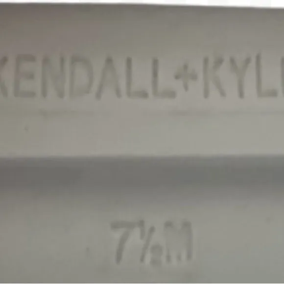 Kendall &amp; Kylie Wave Platform Ankle Strap Sandals Size 7.5