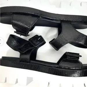 Kendall &amp; Kylie Wave Platform Ankle Strap Sandals Size 7.5