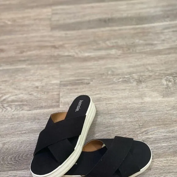 Kenzie platform slide sandals size 7.5M super comfortable.