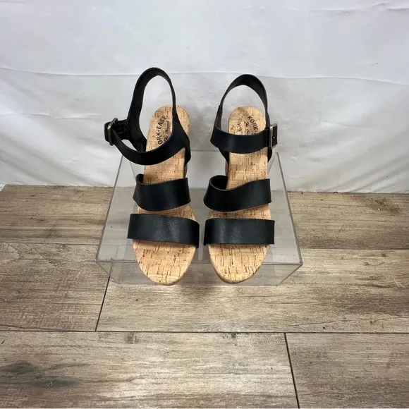 Kork-Ease Drew Leather Cross Banded Platform Sandals women's size 9