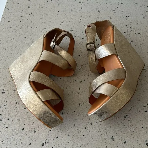 'Kork-Ease Grailey' Leather Gold Metallic Crisscross Strap Wedge Sandals Size 10