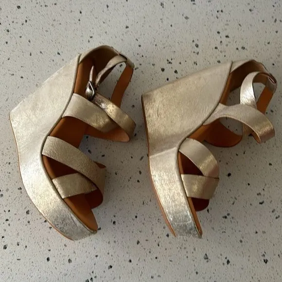 'Kork-Ease Grailey' Leather Gold Metallic Crisscross Strap Wedge Sandals Size 10