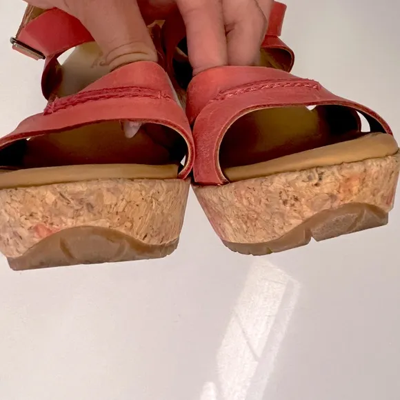 Kork Ease Lokoya Floral Wedge Platform Sandals size 6