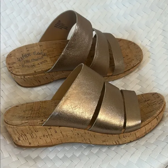 Kork-Ease Women’s Menzie Sandals, Gold Straps, size 8 NWOB