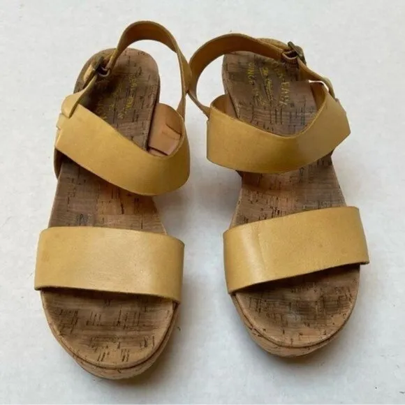 Korkease Austin Sandals Womens 9 M Platform Wedge Modern Chic Strappy Yellow Y2K