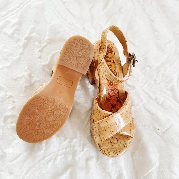 Korks Calda Heeled Sandals Size 6 New