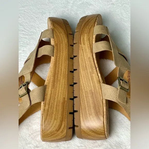 Korks Fallon Platform Wedge Sandals Size 7M