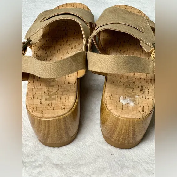 Korks Fallon Platform Wedge Sandals Size 7M