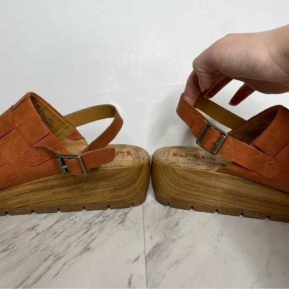 Korks Kork Ease Fraya Orange Brown Faux Leather Platform Wedge Sandal 9M