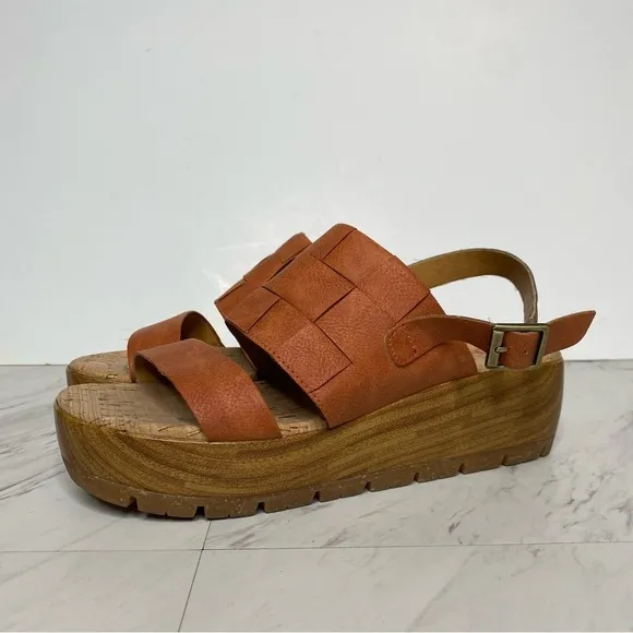 Korks Kork Ease Fraya Orange Brown Faux Leather Platform Wedge Sandal 9M
