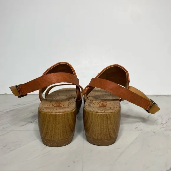 Korks Kork Ease Fraya Orange Brown Faux Leather Platform Wedge Sandal 9M