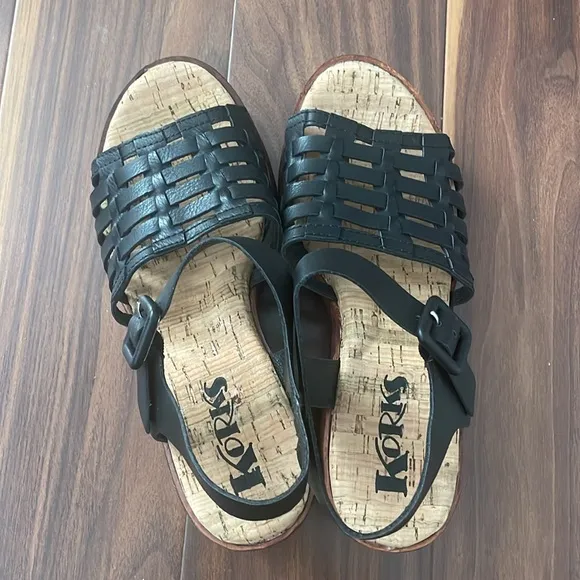 Korks Women's Marley Caged Faux LeatherWedge Sandals Black Size 7