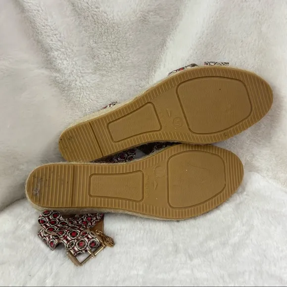 Kurt Geiger Red geometric rope wedge sandals. 37/7