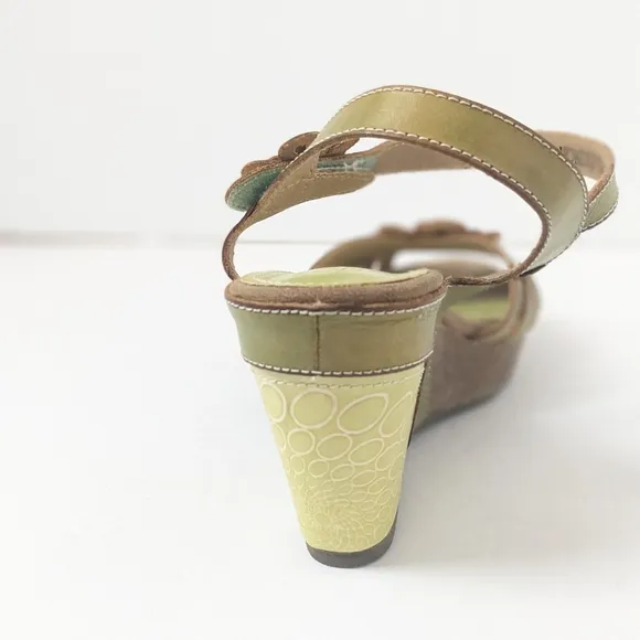 L ' Artiste leather honiepie sandals