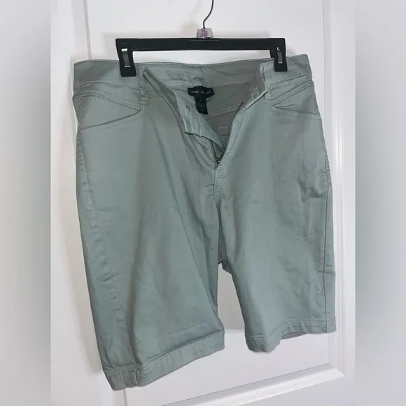 Lane Bryant Sage Green Casual High Rise Flex WaistBand Capri Shorts Pockets 16