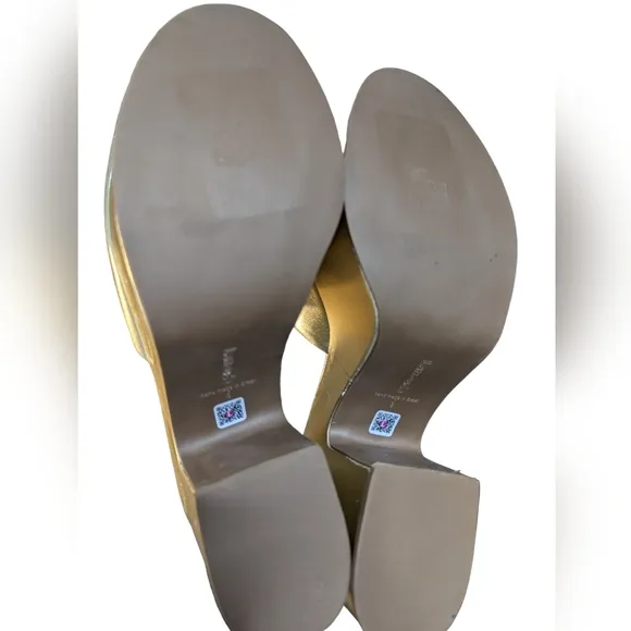 Larroude Miso Platform Mule Sandals in Metallic Gold...Size 9