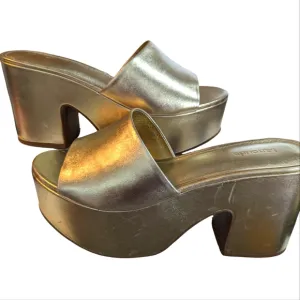 Larroude Miso Platform Mule Sandals in Metallic Gold...Size 9