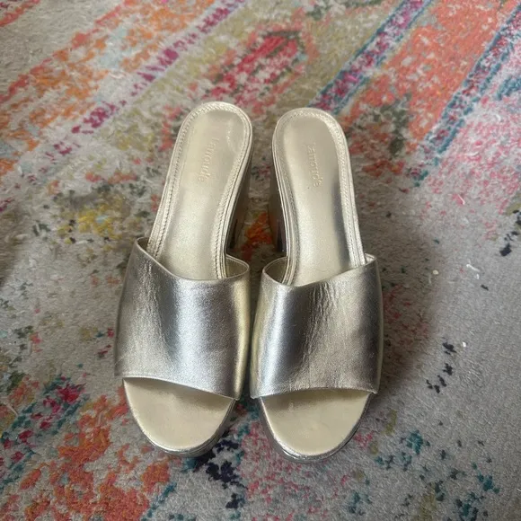Larroude Miso Platform Mule Sandals in Metallic Gold...Size 9