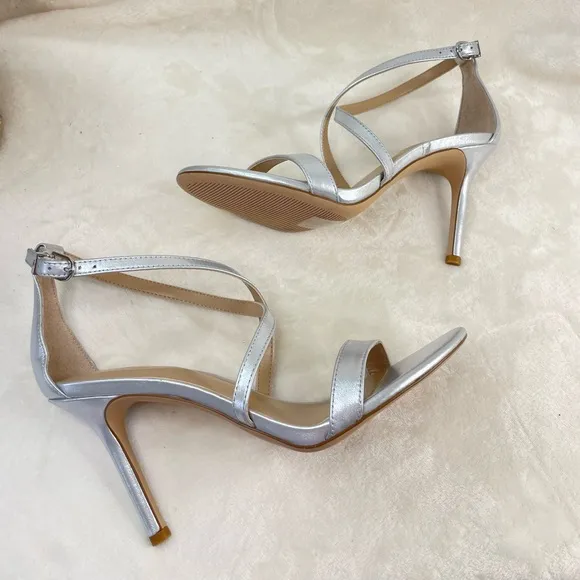 LAUREN RALPH LAUREN Women's Gabriele DressSilver Straps Sandals 8.5‎ B,  G 107