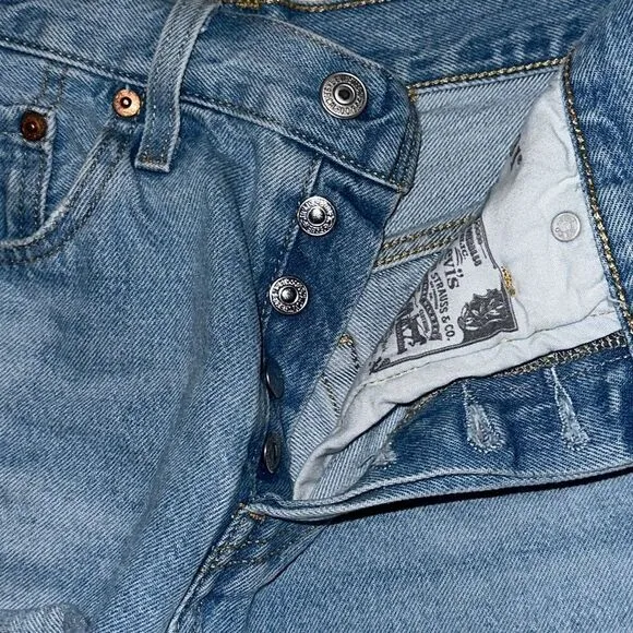 Levi’s high waist cut off denim shorts | Sz 25