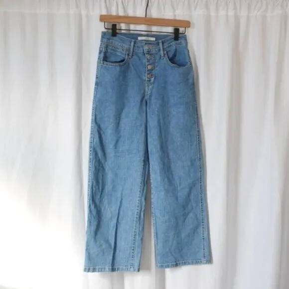 Levi’s Mile High Crop Wide Leg Jeans in Light Wash 25